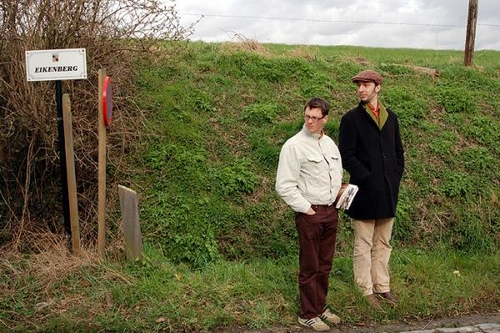 Click to begin slideshow OHV10.jpg