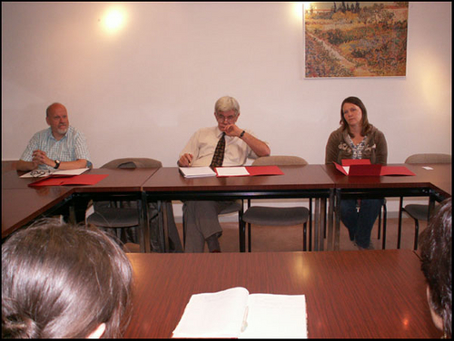 Click to begin slideshow PICT0027ud.jpg