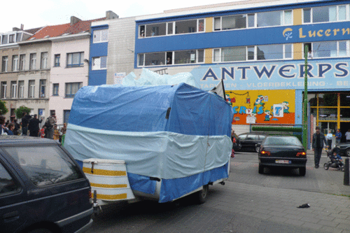 Click to begin slideshow SAM-ingepakt.gif
