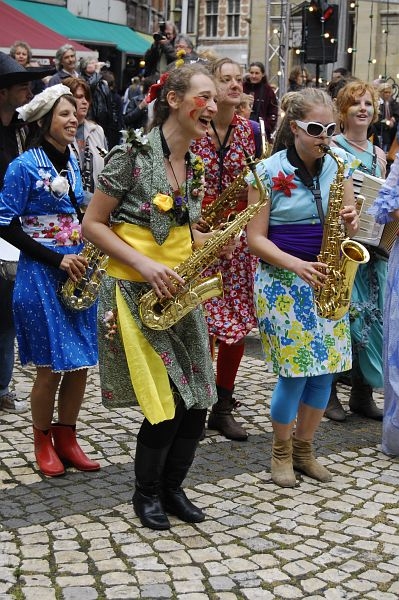 Click to begin slideshow _DSC6937.jpg