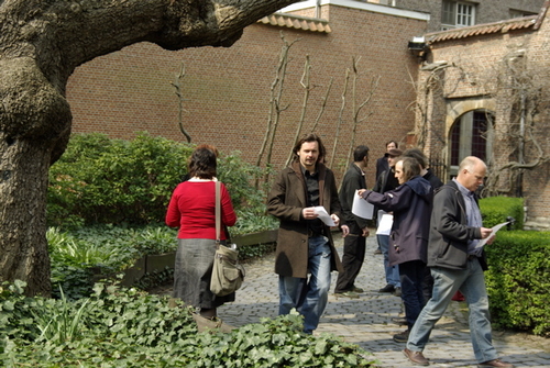 Click to begin slideshow _IGP0198.jpg