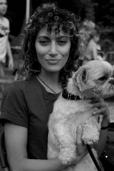 _IGP1540 vrouw met hondje 2.jpg