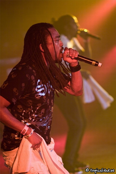Click to begin slideshow antilliaansefeesten_machelmontano2_resize.jpg