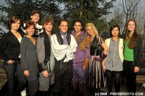 Click to begin slideshow anubis_film_04.jpg