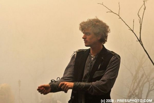 Click to begin slideshow anubis_film_10.jpg