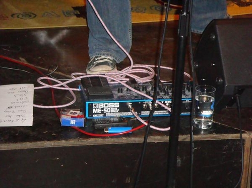 Click to begin slideshow b1.jpg