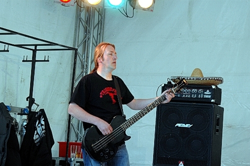 basist.jpg basist.jpg