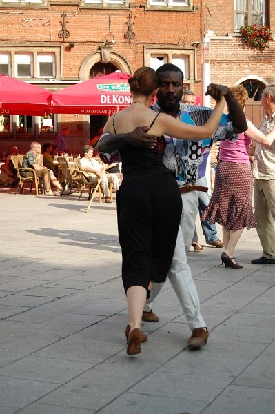 blacktango.jpg