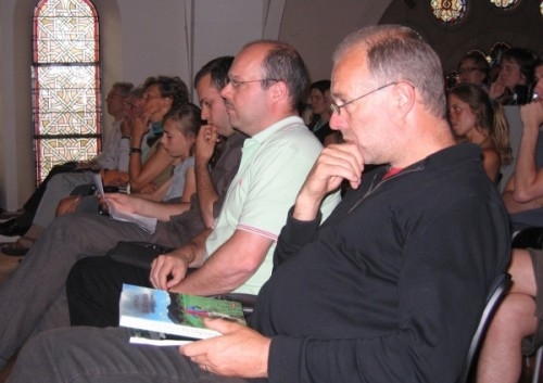 Click to begin slideshow boek_joris_launch.jpg