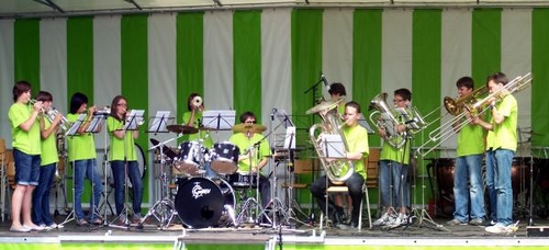 brassers.jpg brassers.jpg