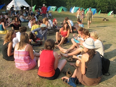 Click to begin slideshow broederlijkdelen 008eten1.jpg