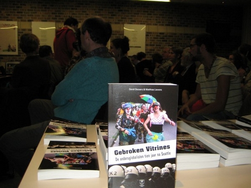 Click to begin slideshow cover.jpg