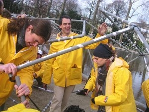 Click to begin slideshow elfelfelf4.jpg
