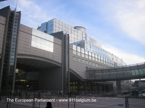 Click to begin slideshow euro1.jpg