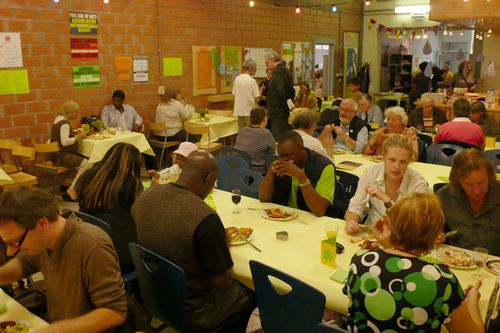 Click to begin slideshow fi-di-ZAAL-1.jpg