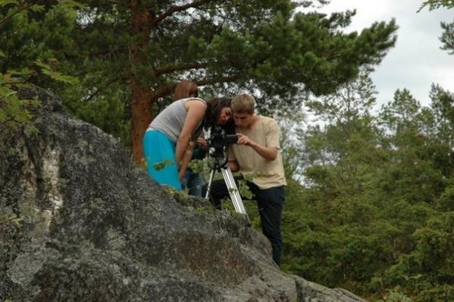 Click to begin slideshow habiba en filmcrew 3 .jpg
