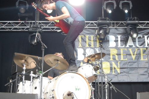 Click to begin slideshow hee_indymedia_072009_012.jpg