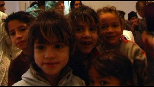 Click to begin slideshow inloophuis_kids.jpg