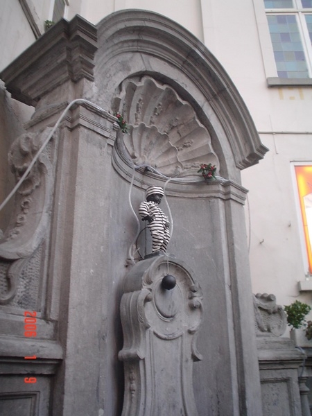 manneken.jpg manneken.jpg