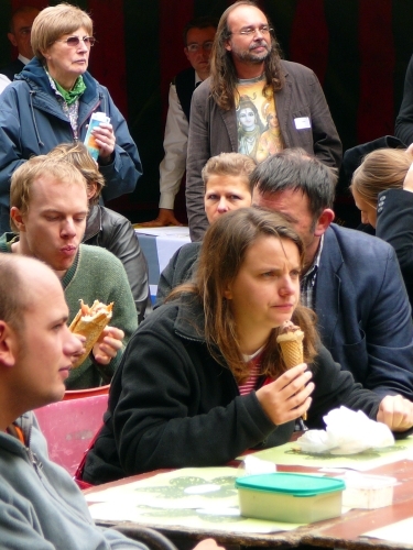 mensen aan het eten2.jpg