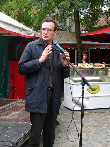 Click to begin slideshow minister Pascal Smet.jpg
