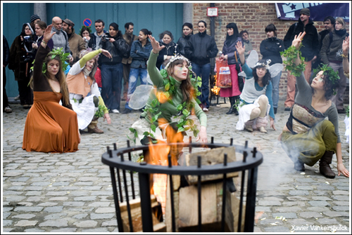 Click to begin slideshow murgaattackXAVIERVANKEIRSBULCK1.jpg