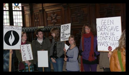 Click to begin slideshow protest1.jpg