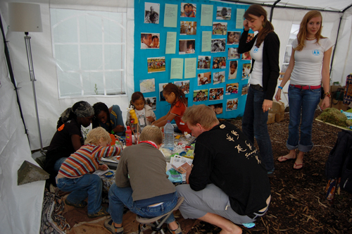 Click to begin slideshow sos kinderdorpen.jpg