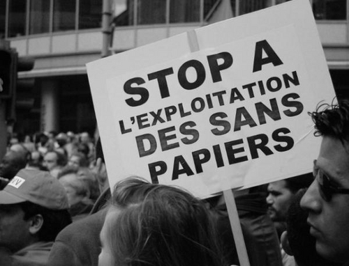 stop a l'explotation des sans papiers.JPG