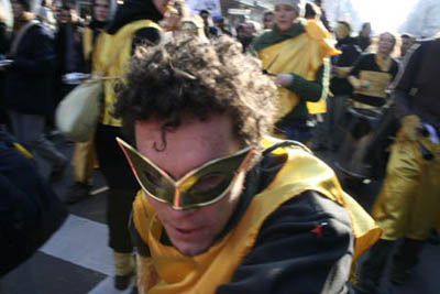 trk-sambamask_NP_5268.jpg