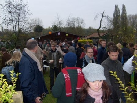 Click to begin slideshow voetbalvelden20actie20021.jpg