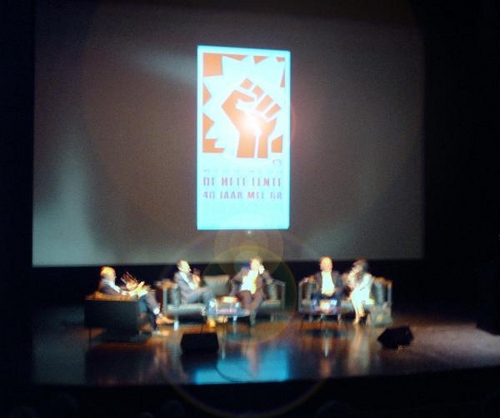 Click to begin slideshow vooruit.jpg