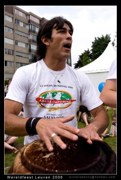 Click to begin slideshow wereldfeest3105080035.jpg