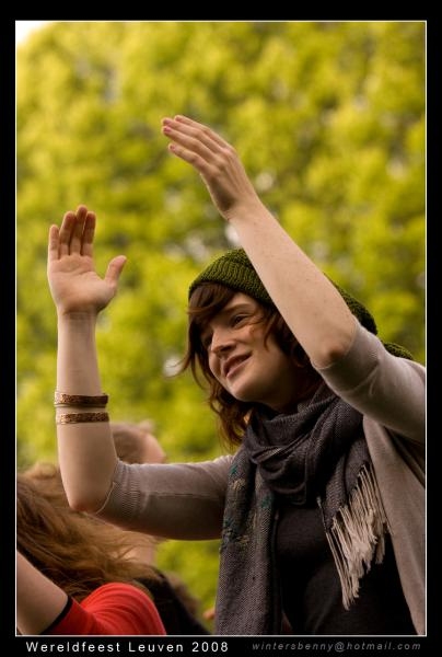 Click to begin slideshow wereldfeest3105080228.jpg