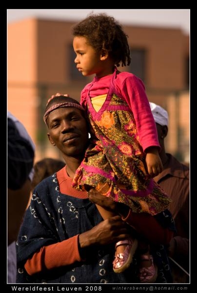 Click to begin slideshow wereldfeest3105080230.jpg