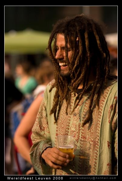 Click to begin slideshow wereldfeest3105080233.jpg