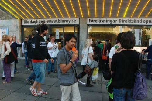 Click to begin slideshow yeff voor filmzaal.jpg