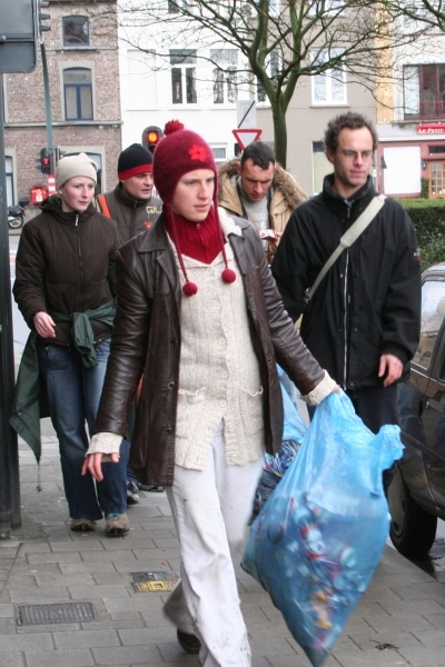 Click to begin slideshow zwerfvuil_gmf_001.jpg